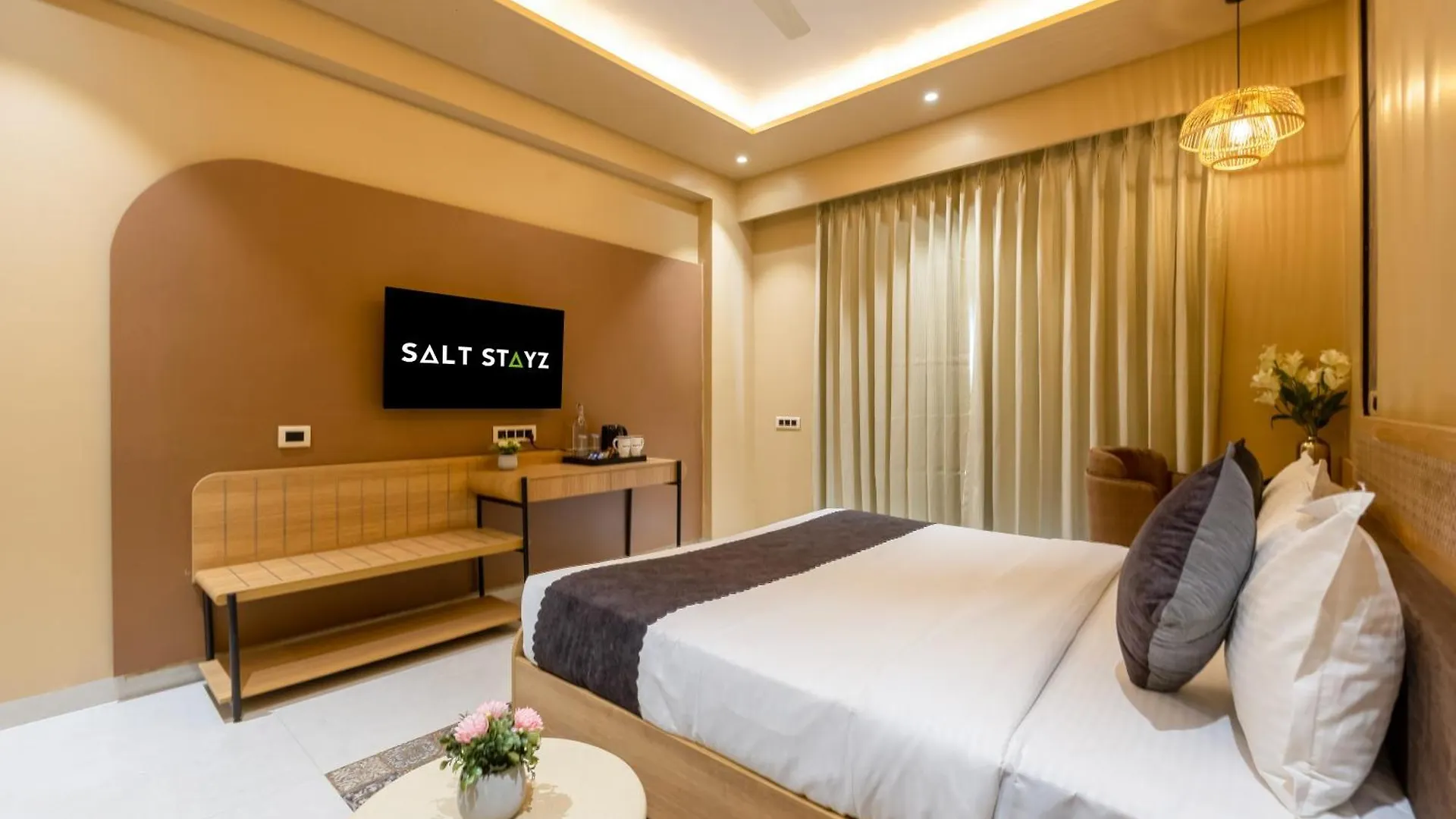Saltstayz Premier - Sector 50 & Golf Course Ext Road Gurgáon Indie