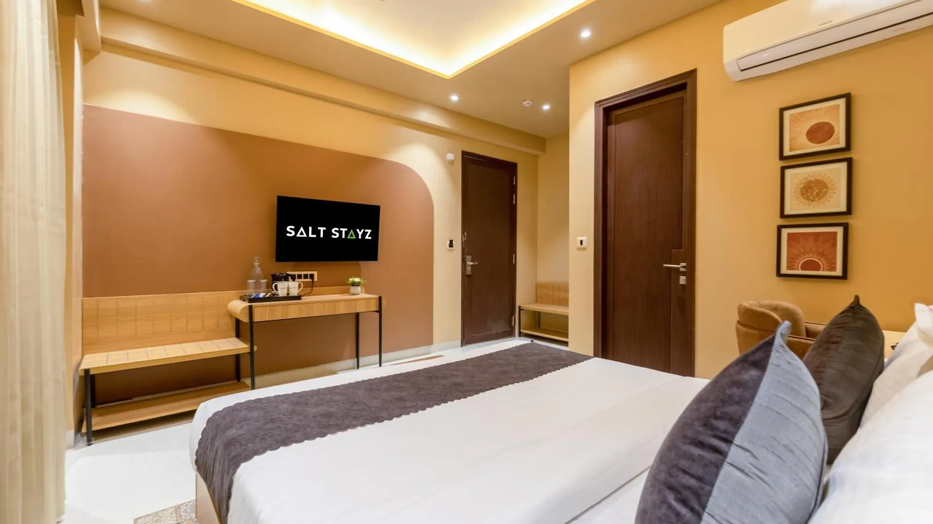Saltstayz Premier - Sector 50 & Golf Course Ext Road Gurgáon Hotel
