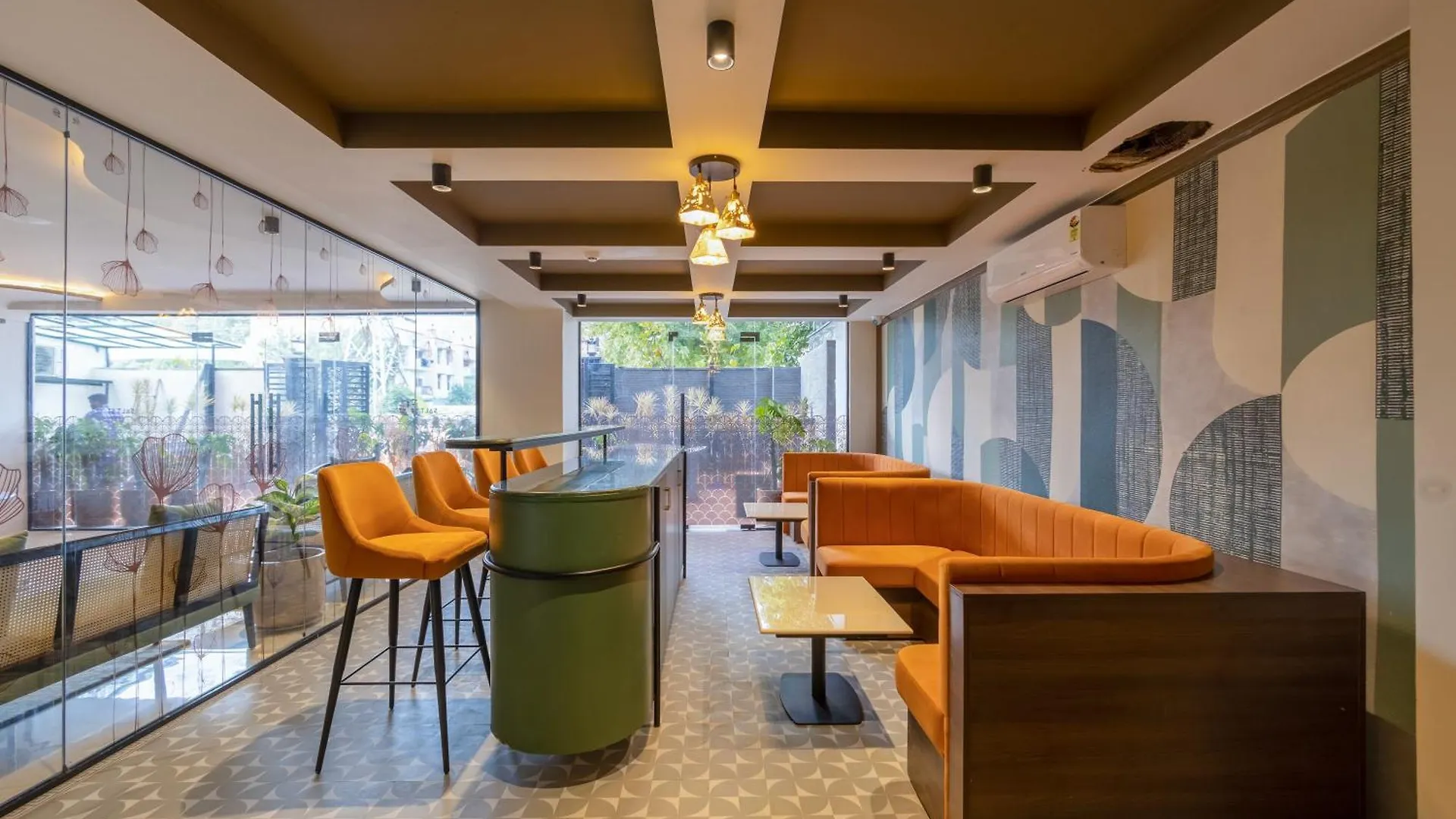 Hotel Saltstayz Premier - Sector 50 & Golf Course Ext Road Gurgáon