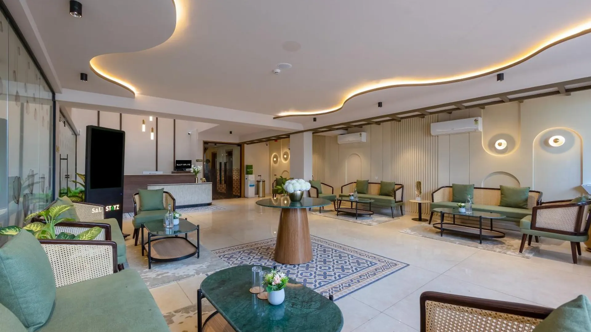 Hotel Saltstayz Premier - Sector 50 & Golf Course Ext Road Gurgáon